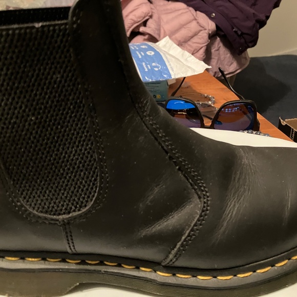 Dr. Martens women’s size nine leather Chelsea boots - Picture 8 of 16